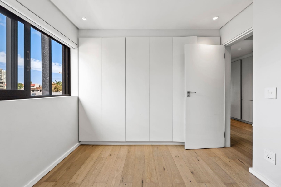 To Let 2 Bedroom Property for Rent in Sea Point Western Cape